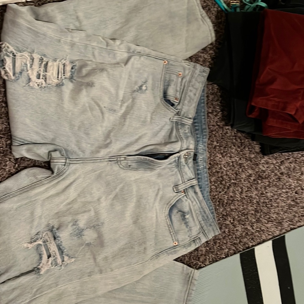 Light wash ripped jeans